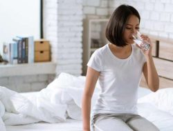 Ternyata Inilah Manfaat Minum Air Putih Setelah Bangun Tidur