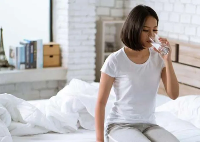 Ternyata Inilah Manfaat Minum Air Putih Setelah Bangun Tidur