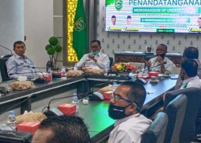 UIR Jalin Kerjasama Pendidikan dengan Pemkab Rohil, Bupati Suyatno: Beri Kami Tunjuk Ajar