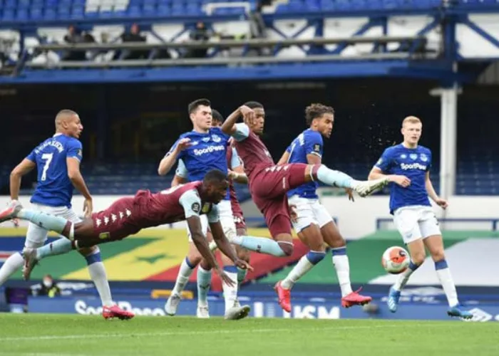 Aston Villa Menuju Jurang Degradasi