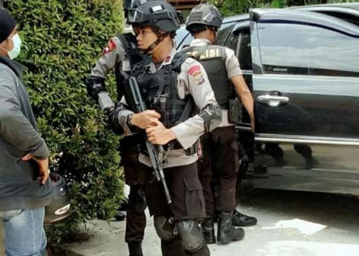 Densus 88 Tangkap Lima Terduga Teroris di Kampar Riau