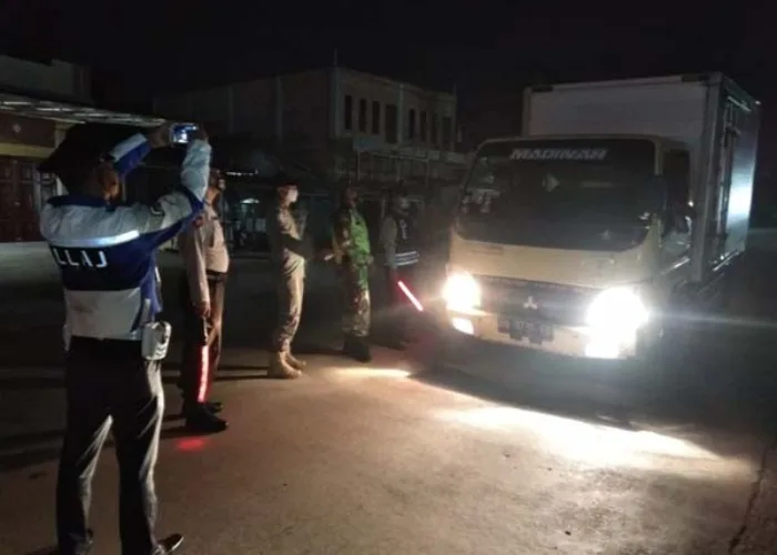Cegah Penyebaran Covid 19, Polres Inhu dan Tim Gugus Tugas Periksa Perbatasan