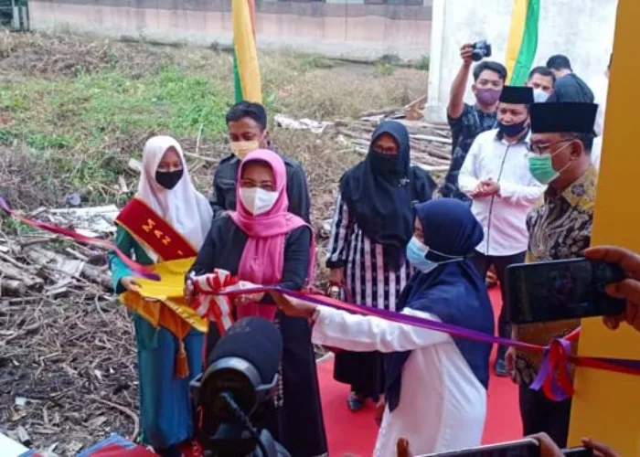 Resmikan Mushalla Marhamah, Bupati Suyatno: Rawat dan Jaga Rumah Ibadah Ini