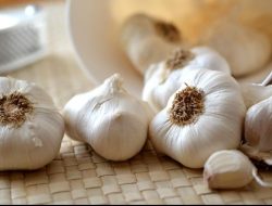 Mau Tau Cara Menghilangkan Bau Bawang Putih? Cobalah Cara Berikut