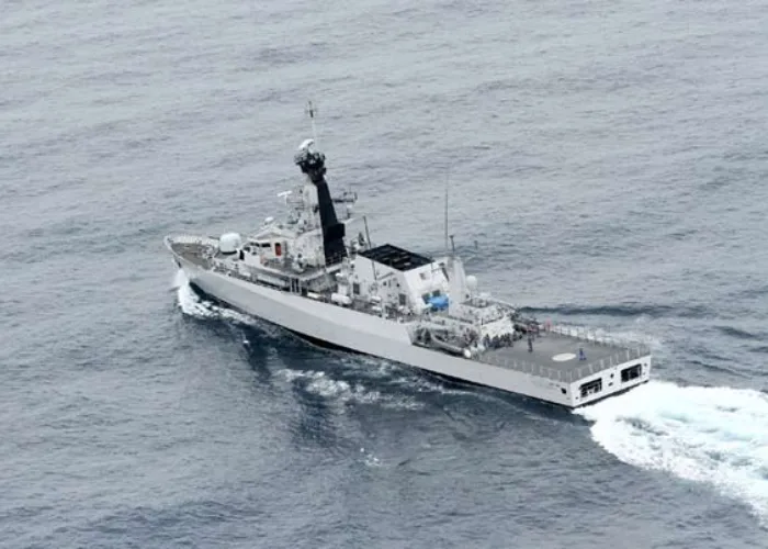 KRI Bung Tomo Tangkap Kapal Ikan Vietnam di Perairan Natuna