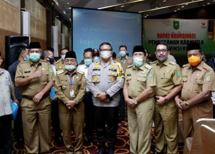 Usai Rakor, Bupati Sukiman Imbau Masyarakat dan Perusahaan Antisipasi Karhutla