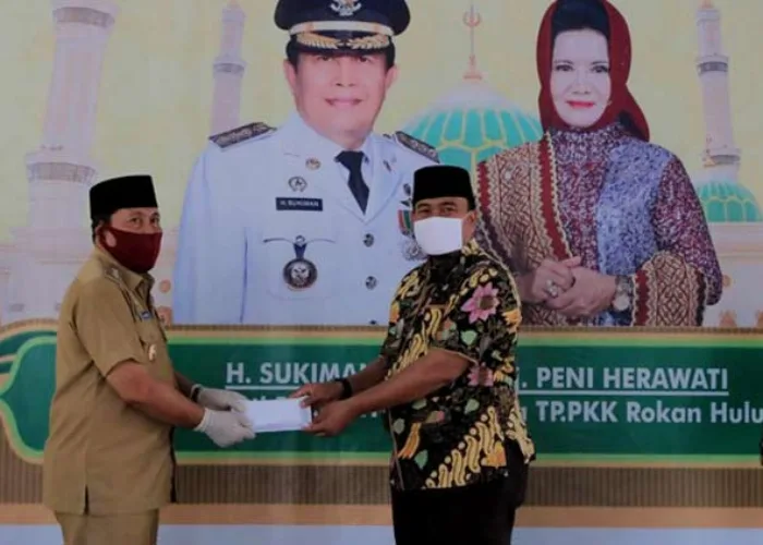 Bupati Sukiman Salurkan Santunan Anak Yatim di 16 Kecamatan