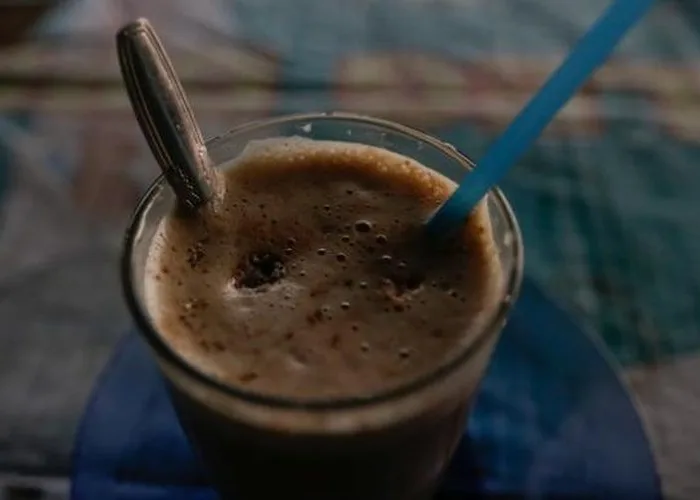 Begini Cara Membuat dan Meracik Teh Talua Khas Rang Minang