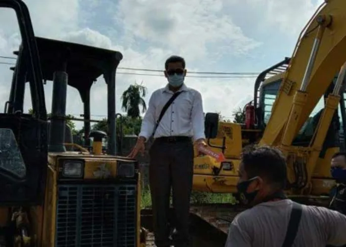 Rampok Bersenpi Gasak Pool Alat Berat di Pekanbaru, Penjaga Diikat dan Dipukuli