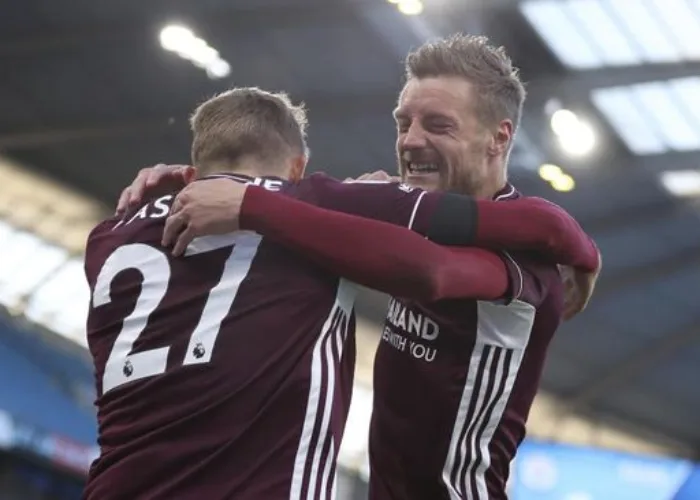 Leicester Hancurkan Manchester City, Vardy Cetak Hattrick