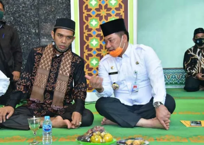 Tabligh Akbar UAS di Bengkalis, Pj Bupati Syahrial Abdi Ajak Masyarakat Salurkan Zakat di Baznas