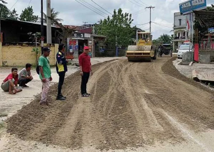 Pemkab Rohil Perbaiki Jalan Ahmad Yani Sukarukun, 2021 Dilanjutkan