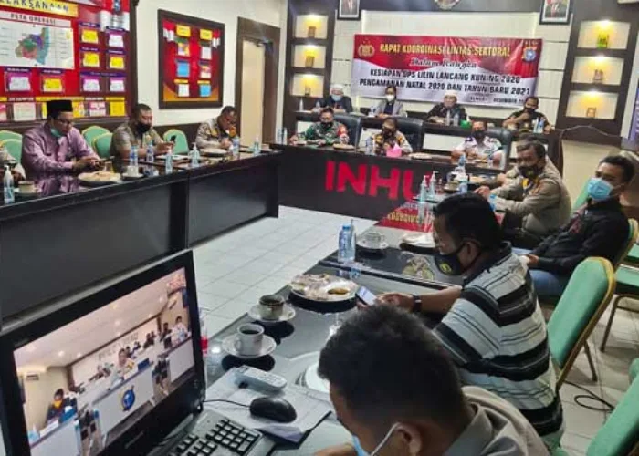 Polres Inhu Zoom Meeting Operasi Lilin 2020 dengan Kapolda Riau
