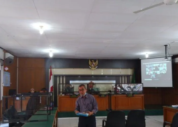 Terdakwa Emosional, Tuduh Mursini Berbohong
