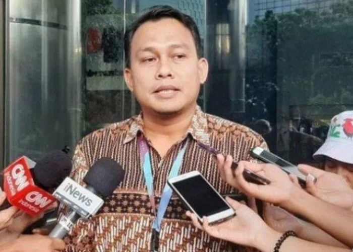 KPK Periksa 3 Saksi, Siapa Saja Mereka?