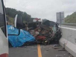 Kecelakaan Maut di Tol Pekanbaru-Dumai Renggut Lima Nyawa