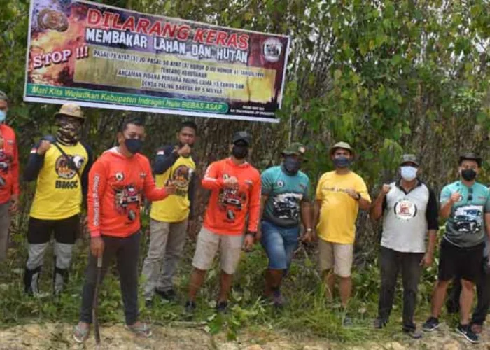 Selain Trabas Rute Batang Gansal dan Batang Cenaku, BJC Inhu Bagikan Sembako dan Sosialisasi Bahaya Karhutla