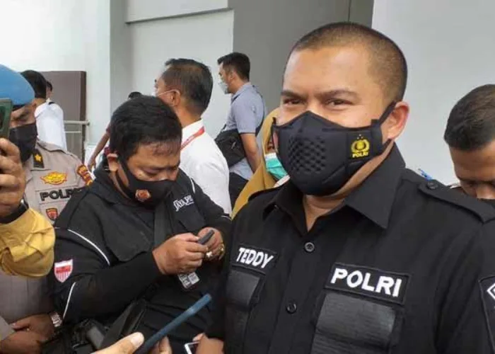 Rumah Ketua NU dan Pejabat Kejaksaan Tinggi Riau Diteror