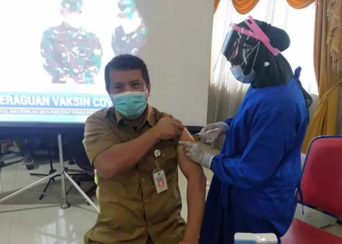 Target Vaksinasi Warga Inhu 241.445 Jiwa, Realisasi Dosis Satu Baru 5,35 Persen