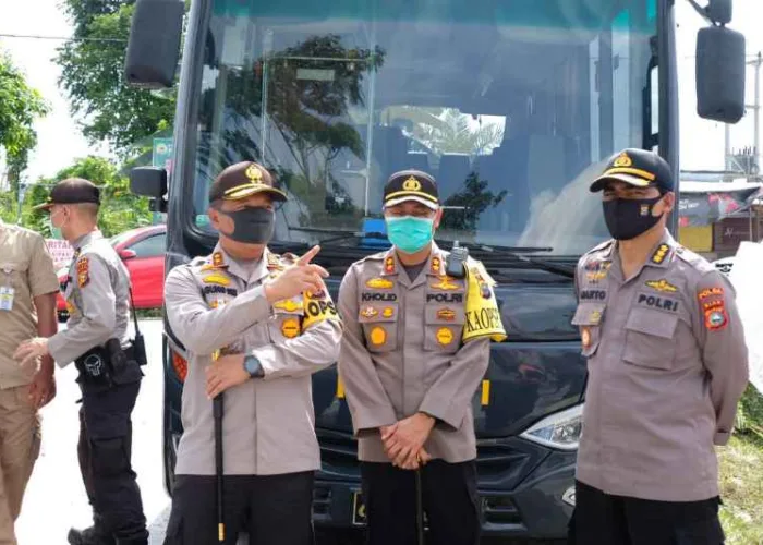 Hari Ketiga Larangan Mudik di Riau, 1.215 Kendaraan Disuruh Putar Balik