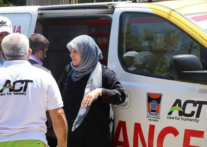 Ada Ambulans Berlogo Pemko Padang Bantu Warga Palestina, Ini Penjelasan Gubernur Sumbar