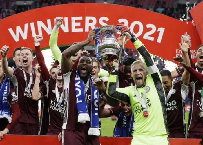 Leicester City Angkat Tropi Piala FA Usai Bungkam Chelsea