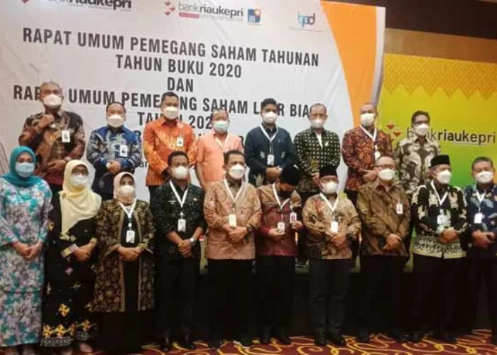 Wabup Rohil Sulaiman Ikuti RUPSLB PT Bank Riau Kepri Tahun 2021