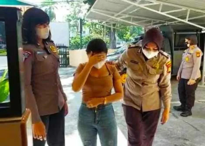 Pesan Wanita Lewat Aplikasi Chat, Setelah Bayar DP Oknum Satpol PP di Pekanbaru Malah Bonyok Dihajar 6 Pria