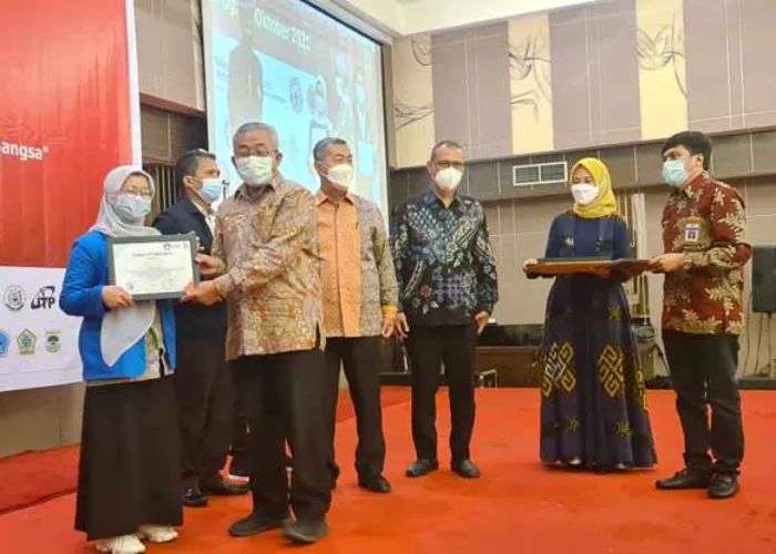 UIR Kuasai Dua Nomor di Ajang Kompetisi Entrepreunership Award V LLDIKTI X