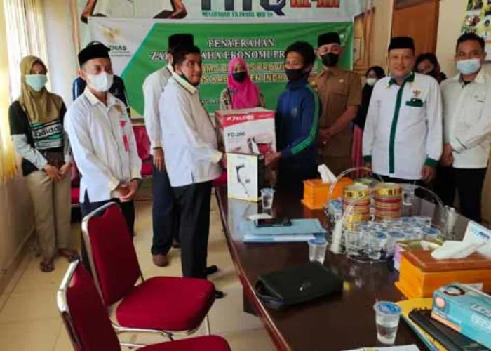 Baznas Inhu Bantu Pelaku Usaha Ekonomi Produktif di Rengat Barat