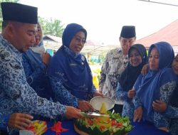 Fashion Show dan Paduan Suara Murid SDN 020 Seberida Inhu Meriahkan HUT Korpri dan HGN