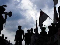 Minta KPK Periksa Luhut dan Erick Thohir Soal Dugaan Bisnis PCR, Besok Mahasiswa Demo