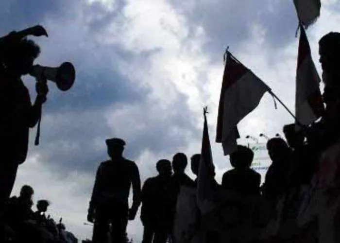 Minta KPK Periksa Luhut dan Erick Thohir Soal Dugaan Bisnis PCR, Besok Mahasiswa Demo