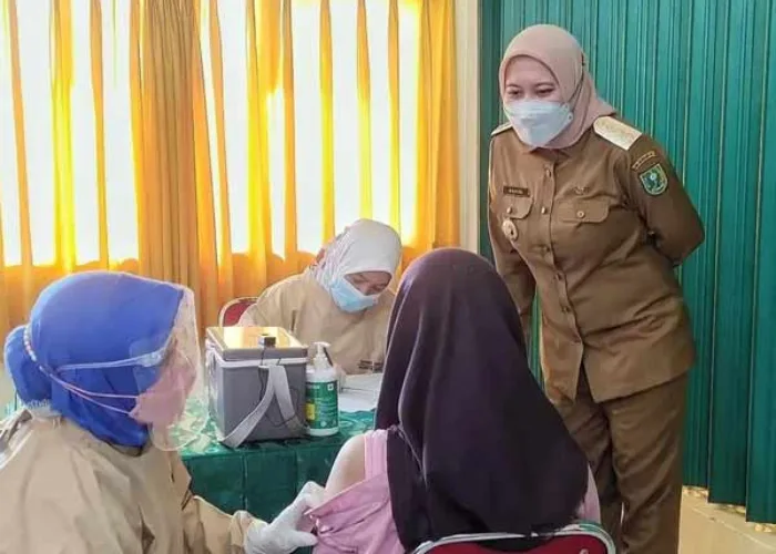 Inhu Kembali Level 2, Bupati Rezita Minta Satgas Turun dan Ajak Masyarakat Vaksin