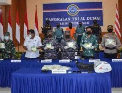 TNI AL Dumai Gagalkan Penyelundupan 14 Kg Sabu, Kurir Terima Uang Muka Rp5 Juta Antar ke Medan