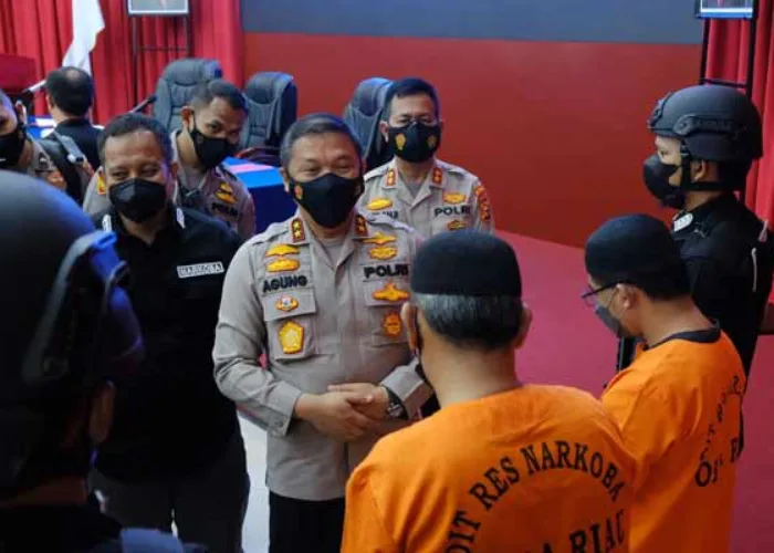 Kaki Tangan Bandar Internasional Ditangkap, Polda Riau Sita Uang Rp1 Miliar Lebih