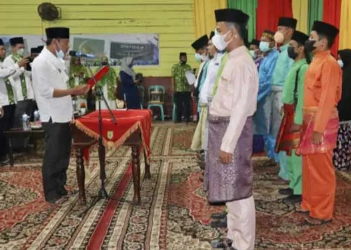 Bupati Afrizal Lantik Prima DMII Sekaligus Launching Gerakan Subuh di Masjid
