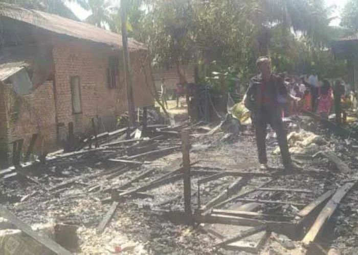 Pria di Kampar Riau Ini Nekat Bakar Rumah Orangtuanya Karena Kesal Tak Dapat Uang Beli Narkoba