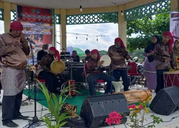 Membangun Kembali Seni Budaya, Disdikbud Inhu Gelar Pertunjukan Musik Tradisional