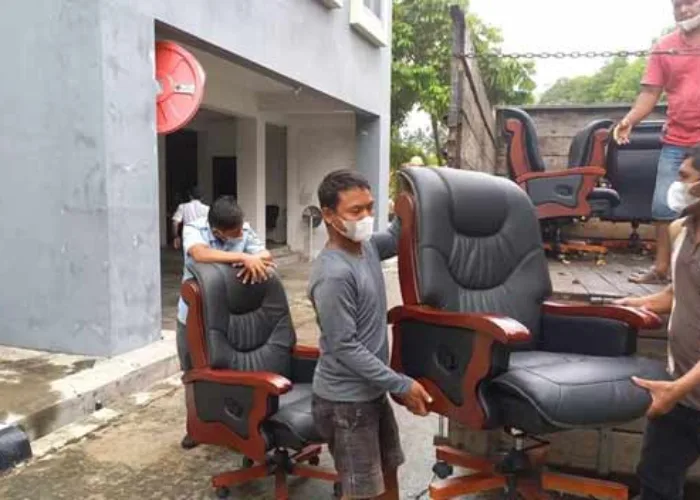 Tunggakan Ratusan Juta Tak Dibayar, Vendor Tarik Kursi Pimpinan DPRD Pekanbaru