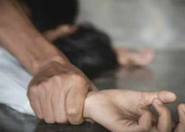 Warga di Padang Amankan Lelaki Ini Saat Cabuli Anak Kandung di Toilet Masjid