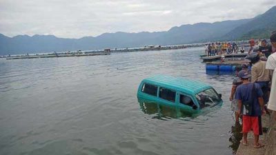 Mobil Pedagang Terjun ke Danau Maninjau, Diduga Inilah Penyebabnya!
