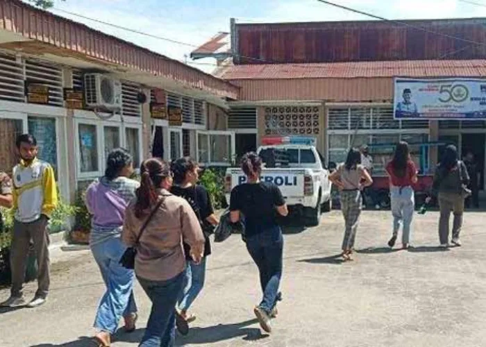 Razia Rumah Kos di Padang, Satpol PP Temukan Belasan Pasangan Muda Mudi Tidur Bareng