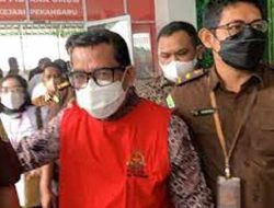 Jaksa Tuntut Dekan FISIP Unri Nonaktif Syafri Harto 3 Tahun Penjara