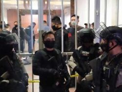Densus 88 Tangkap 16 Terduga Teroris di Sumatera Barat
