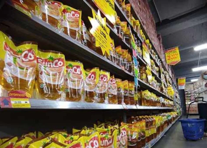 Minyak Goreng Telah Kembali di Pekanbaru, Harga Naik Drastis