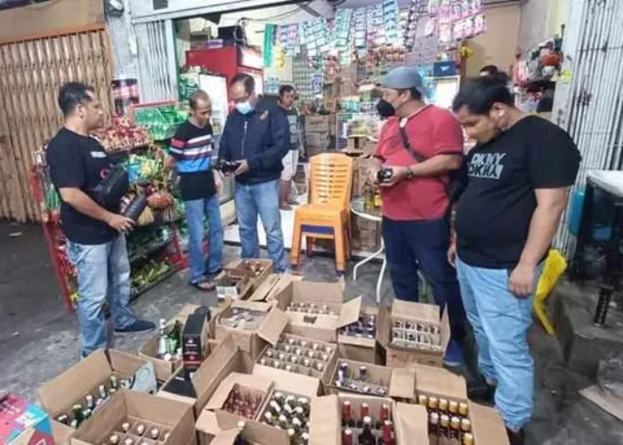 Polda Riau Amankan 1.919 Botol Miras Jelang Ramadan