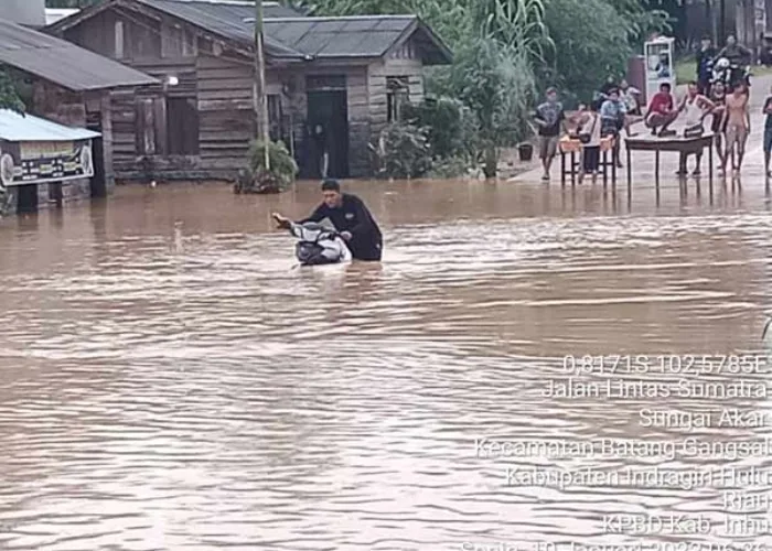 Inhu Diguyur Hujan Deras, Sempat Meluap Kini Air Sungai Indragiri Kembali Surut