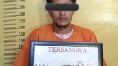 Pria Ini Pecahkan Kaca Mobil Dengan Serpihan Busi, Belum Dapat Hasil Sudah Ditangkap