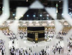 Jamaah Haji Harus Banyak Minum, Suhu di Mekkah Diperkirakan 50 Derajat Celcius